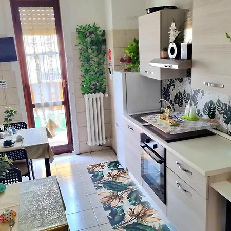 Italo House О́пера