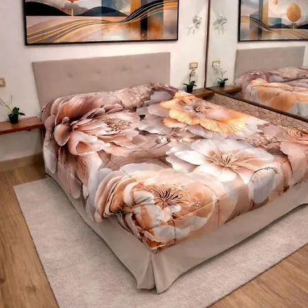 Italo House 3*